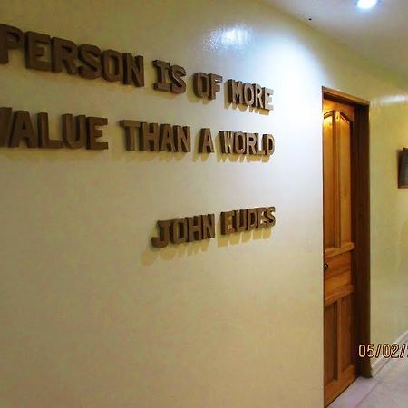 The Good Shepherd Hostel San Pedro Makati Exterior foto